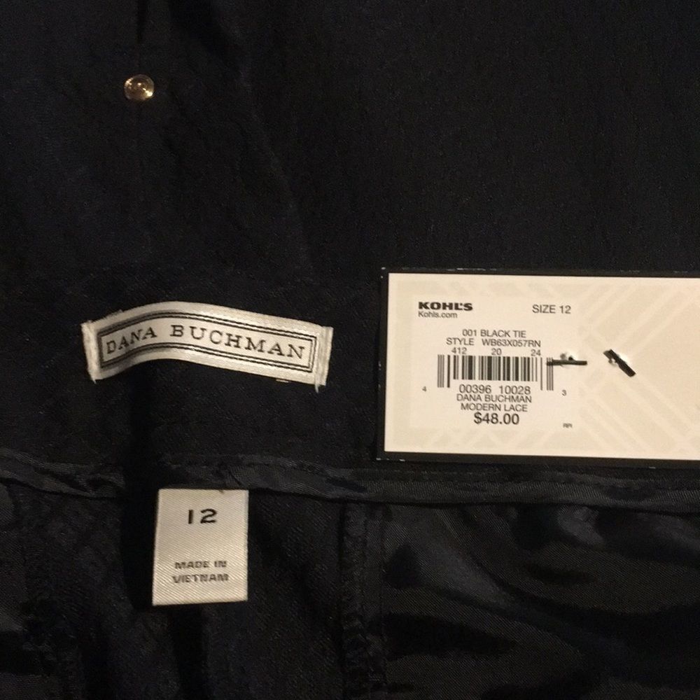 Dana Buckman black pants. Size 12.NWT